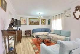 Lovely 2 bedroom apartment in South District, Gibraltar