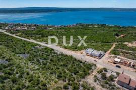 ZADAR, MASLENICA - Építési telek tengerre néző kilátással és elvi projekttel