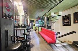 SALE OF BAR - COMMERCIAL SPACE WITH NIGHTLIFE LICENSE
