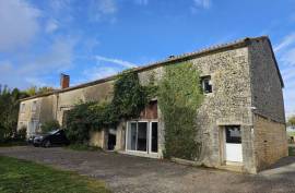 Attractive Property Comprising Two Houses on 1.5 Hectares - €265,950