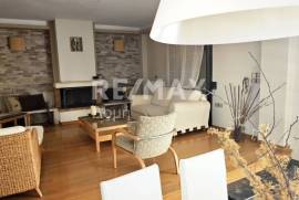 Building 221 sq.m for sale