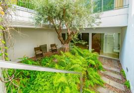 2 bedroom apartment with pool | Leasehold | Funchal City Centre