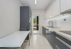 2 bedroom apartment with pool | Leasehold | Funchal City Centre