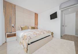 Leasehold | 2 Bedroom Apartment | Swimming Pool | Center | Funchal View | Madeira Island |