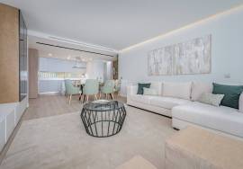 Leasehold | 2 Bedroom Apartment | Swimming Pool | Center | Funchal View | Madeira Island |