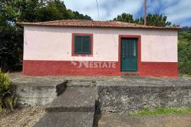 Unique Opportunity: Mixed Building in the Rural Heart