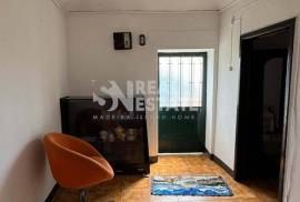 Unique Opportunity: Mixed Building in the Rural Heart