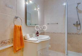 TOP FLOOR APARTMENT CENTRAL LAGOS TOP FLOOR APARTMENT CENTRAL LAGOS