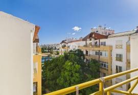 TOP FLOOR APARTMENT CENTRAL LAGOS TOP FLOOR APARTMENT CENTRAL LAGOS