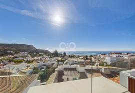 Newly built contemporary townhouse in Luz. Newly built contemporary townhouse in Luz.