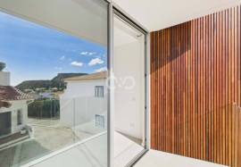 Newly built contemporary townhouse in Luz. Newly built contemporary townhouse in Luz.