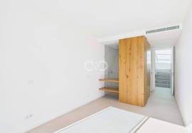 Newly built contemporary townhouse in Luz. Newly built contemporary townhouse in Luz.