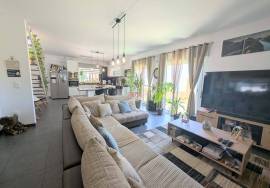 Detached 5 bedroom villa with pool and sauna - Fernão Ferro