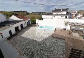 Charming Countryside Estate with Pool and 7562,60 m² of Land in Cadaval — A Peaceful Retreat with Great Potential in the Heart of Portugal’s Oeste Region Charming Countryside Estate with Pool and 7562,60 m² of Land in Cadaval — A Peaceful Retreat with Great Potential in the Heart of Portugal’s Oeste Region