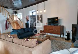 Charming Countryside Estate with Pool and 7562,60 m² of Land in Cadaval — A Peaceful Retreat with Great Potential in the Heart of Portugal’s Oeste Region Charming Countryside Estate with Pool and 7562,60 m² of Land in Cadaval — A Peaceful Retreat with Great Potential in the Heart of Portugal’s Oeste Region