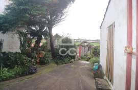 House with 4+2 Bedrooms - Fenais da Ajuda - Ribeira Grande