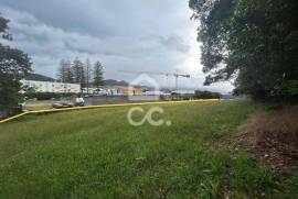 Land with 2.400,00m2 for Construction - Rosto do Cão (Livramento) - Ponta Delgada