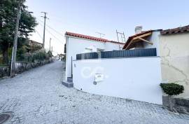 2 bedroom villa in a patio with barbecue in S. João de Lourosa 2 bedroom villa in a patio with barbecue in S. João de Lourosa