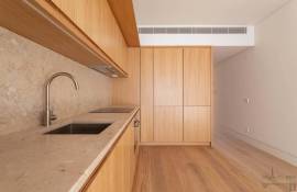 Lisbon - Principe Real and Liberdade magnificent T1 completely renovated with 22m2 of terraces