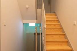 Lisbon - Principe Real and Liberdade magnificent T1 completely renovated with 22m2 of terraces