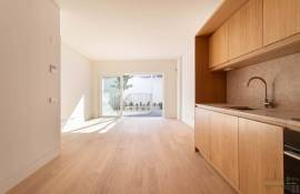 Lisbon - Principe Real and Liberdade magnificent T1 completely renovated with 22m2 of terraces