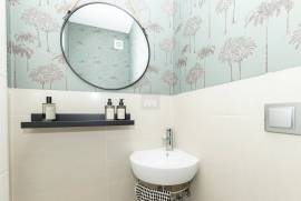 Luxury 2-Bedroom Ground Floor Apartment with Terrace and Premium Finishes Luxury 2-Bedroom Ground Floor Apartment with Terrace and Premium Finishes