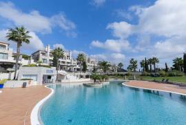 Luxury 2-Bedroom Ground Floor Apartment with Terrace and Premium Finishes Luxury 2-Bedroom Ground Floor Apartment with Terrace and Premium Finishes