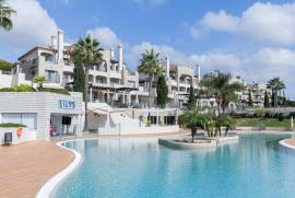 Luxury 2-Bedroom Ground Floor Apartment with Terrace and Premium Finishes