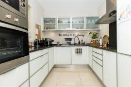 Luxury 2-Bedroom Ground Floor Apartment with Terrace and Premium Finishes Luxury 2-Bedroom Ground Floor Apartment with Terrace and Premium Finishes