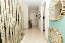 Luxury 2-Bedroom Ground Floor Apartment with Terrace and Premium Finishes Luxury 2-Bedroom Ground Floor Apartment with Terrace and Premium Finishes