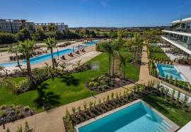 Luxury 3-Bedroom Apartment with Private Pool & Rooftop – The Creek, Vilamoura