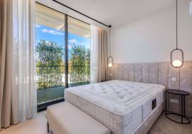 Luxury 3-Bedroom Apartment with Private Pool & Rooftop – The Creek, Vilamoura