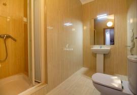 4 Bedroom Triplex Apartment, Qtª do Bosque, Viseu