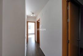 Your new home in Bormujos awaits you! Duplex with terrace, garage and storage room. Ideal for young couples.