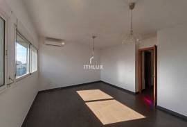 Your new home in Bormujos awaits you! Duplex with terrace, garage and storage room. Ideal for young couples.