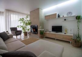 Furnished 3 bedroom apartment, next to the Stadium, Guarda