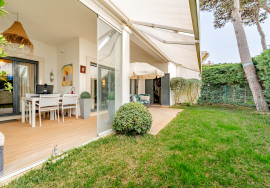 Furnished 4 bedroom villa in a private condominium with swimming pool