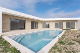 New 3-Bed Villa with Pool in Caldas da Rainha | Silver Coast Portugal
