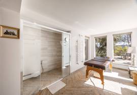 Detached 3 bedroom villa, 1 bedroom annex & pool in private estate near Moncarapacho.