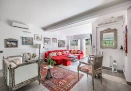 Detached 3 bedroom villa, 1 bedroom annex & pool in private estate near Moncarapacho.