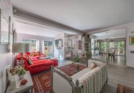 Detached 3 bedroom villa, 1 bedroom annex & pool in private estate near Moncarapacho.