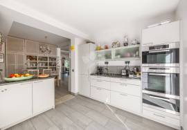 Detached 3 bedroom villa, 1 bedroom annex & pool in private estate near Moncarapacho.