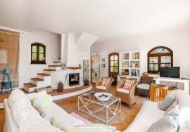 Detached 2 Bedroom Country Home with a 1 Bedroom self contained annex. Near Tavira