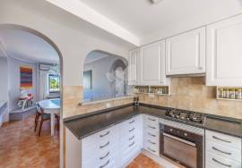 Detached 3 bedroom country villa with large pool, garage / studio & garden.  Near Olhão