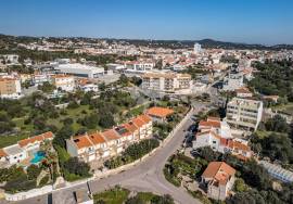 End of terrace 3 bedroom townhouse, walking distance to all amenities / facilities in São Brás de Alportel End of terrace 3 bedroom townhouse, walking distance to all amenities / facilities in São Brás de Alportel