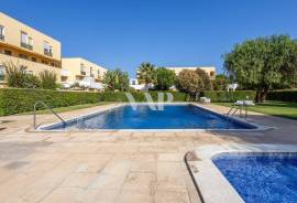 Renovated 2 Bedroom Apartment with Pool, Vilamoura