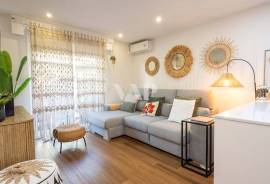 Renovated 2 Bedroom Apartment with Pool, Vilamoura Renovated 2 Bedroom Apartment with Pool, Vilamoura