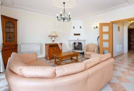 4 Bedroom Apartment with Sea View, Quarteira