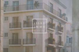 Charming historic building to renovate – São Bento, Lisbon Charming historic building to renovate – São Bento, Lisbon