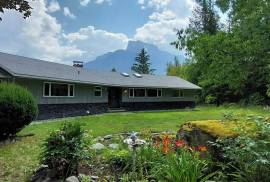 Excellent 4 Bed Estate For Sale In Bella Coola British Columbia Excellent 4 Bed Estate For Sale In Bella Coola British Columbia